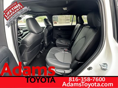 New 2026 Toyota Highlander XSE AWD/4WD image 6