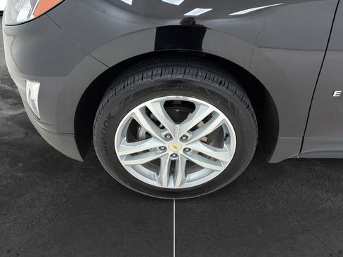 Used 2018 Chevrolet Equinox Premier image 9