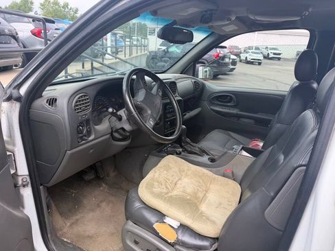 Used 2003 Chevrolet TrailBlazer 4WD w/ Skid Plate Package image 7