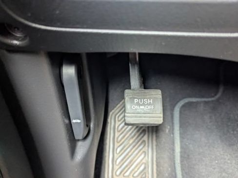 Used 2012 Kia Sorento FWD image 36