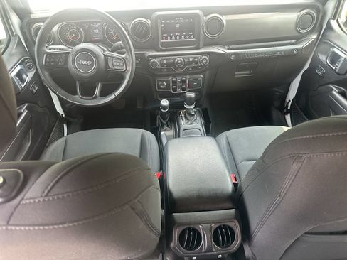 Used 2022 Jeep Wrangler Unlimited Sport AWD/4WD image 22