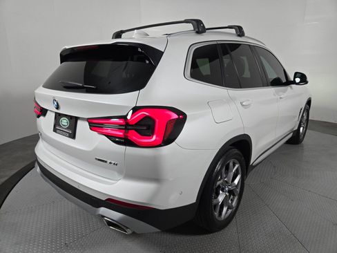 Used 2024 BMW X3 sDrive30i w/ Premium Package RWD image 2