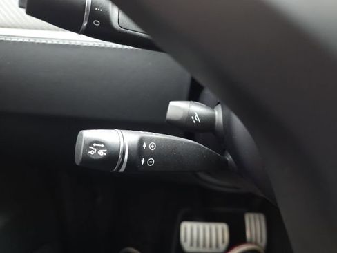 Used 2020 Tesla Model X Performance image 11