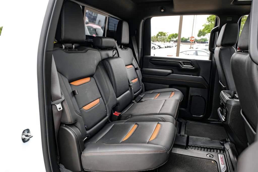 Used 2024 GMC Sierra 2500 AT4 w/ AT4 Premium Plus Package AWD/4WD image 34