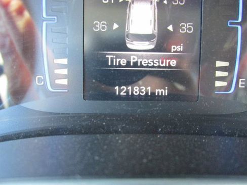 Used 2017 Chrysler Pacifica Touring-L FWD image 6