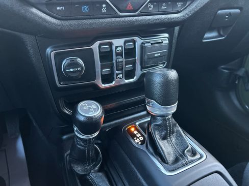 Used 2024 Jeep Wrangler Sport S w/ Convenience Group image 43