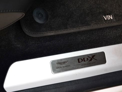 Used 2023 Aston Martin DBX 707 image 27