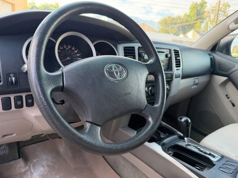 Used 2007 Toyota 4Runner SR5 RWD image 10