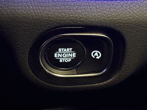 New 2026 Mercedes-Benz GLS 450 4MATIC image 23