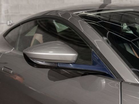 Used 2020 Aston Martin V8 Vantage Coupe image 33