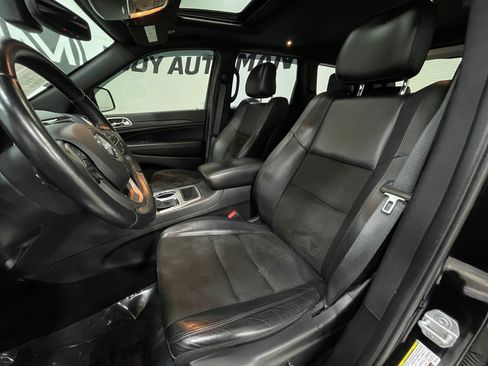 Used 2019 Jeep Grand Cherokee Altitude image 14