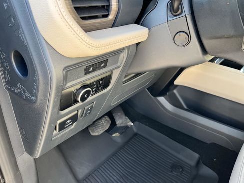 Used 2024 Ford Expedition Max Limited RWD image 20