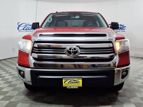 Used 2017 Toyota Tundra SR5 w/ SR5 Upgrade Package RWD image 3