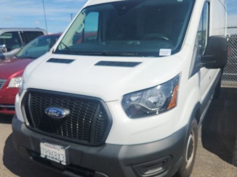Used 2023 Ford Transit 250 Medium Roof RWD image 4