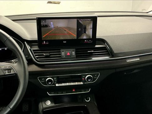 Certified 2025 Audi Q5 2.0T Premium Plus w/ Premium Plus Package image 9