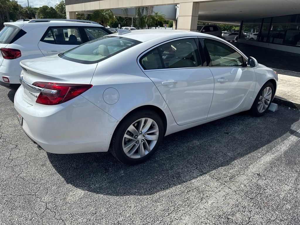 Used 2016 Buick Regal FWD image 11