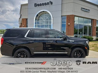 Used 2022 GMC Yukon SLT w/ SLT Premium Package