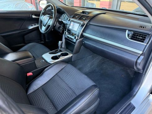 Used 2012 Toyota Camry SE image 23