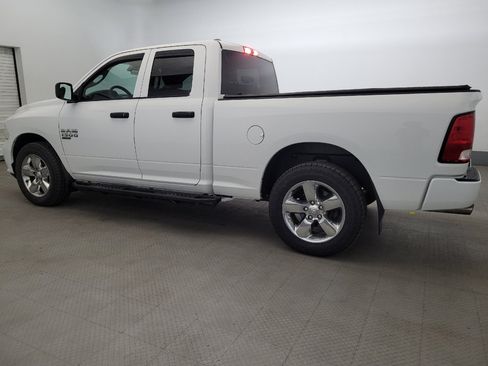 Used 2019 RAM 1500 Express w/ Express Value Package AWD/4WD image 3