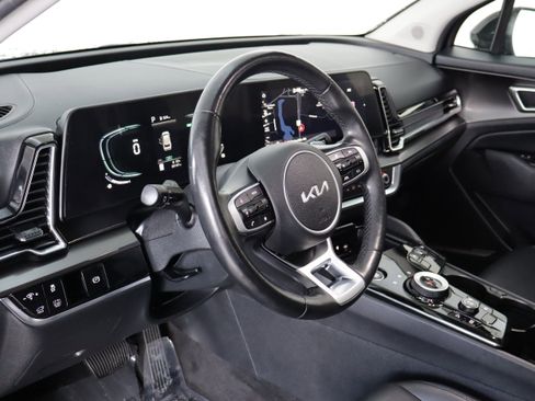 Used 2023 Kia Sportage EX w/ EX Premium Package image 12