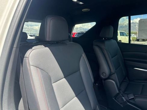 New 2026 Chevrolet Traverse Z71 w/ Enhanced Driving Package AWD/4WD image 15