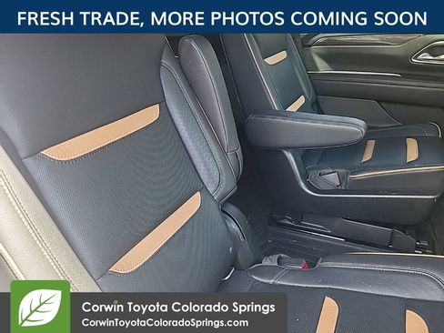 Used 2021 GMC Yukon AT4 w/ AT4 Premium Plus Package AWD/4WD image 7