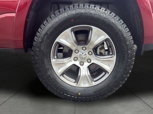 Used 2020 RAM 1500 Laramie w/ Sport Appearance Package AWD/4WD image 13