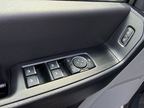 Used 2025 Ford F250 XL AWD/4WD image 18