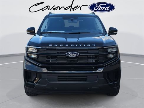 New 2025 Ford Expedition Active image 2