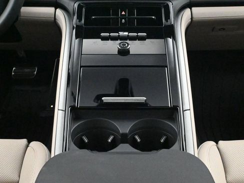 Used 2026 Porsche Panamera image 10