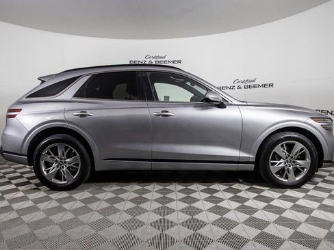 Used 2022 Genesis GV70 3.5T Sport image 11