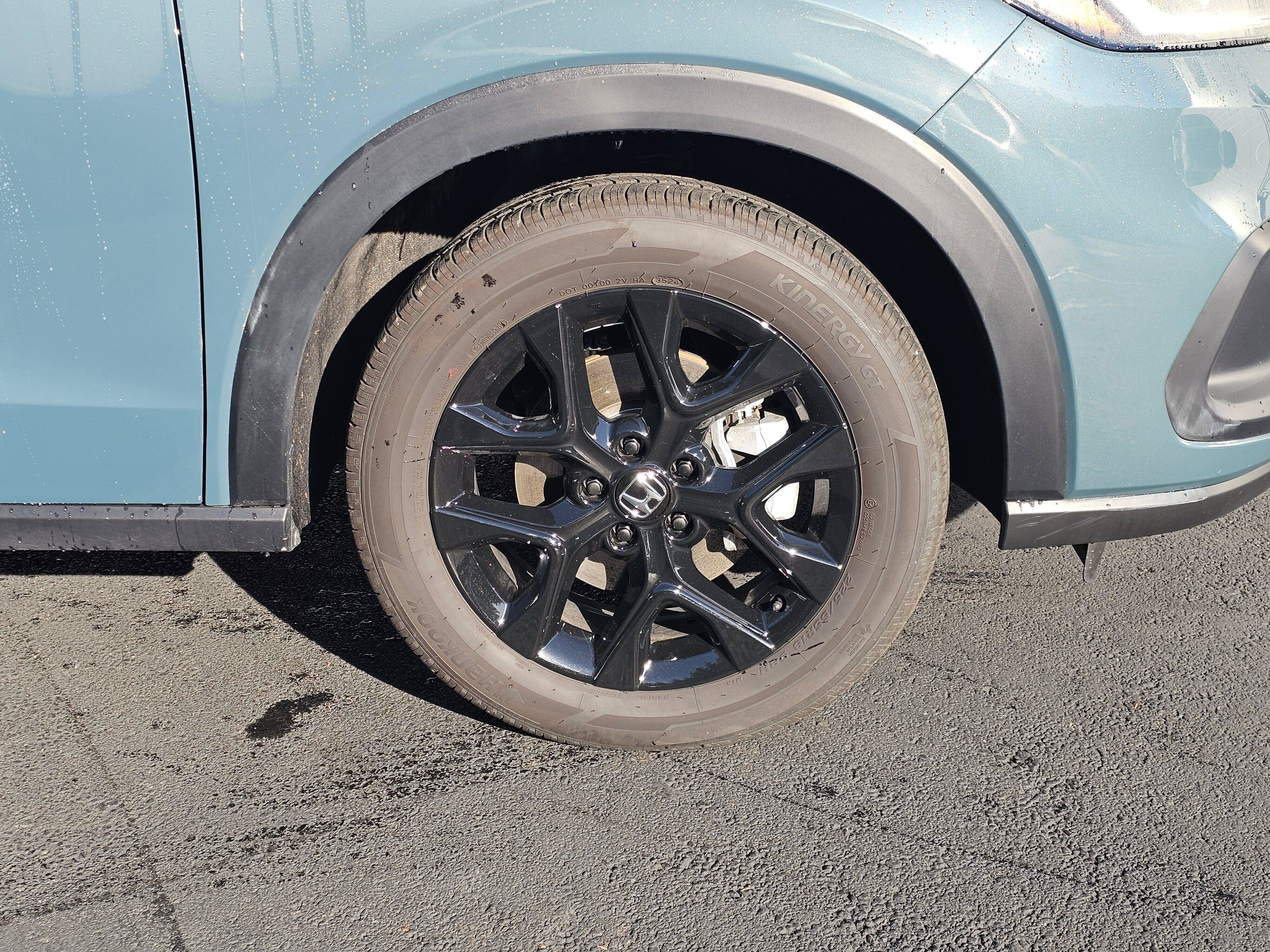 Certified 2025 Honda HR-V Sport image 9