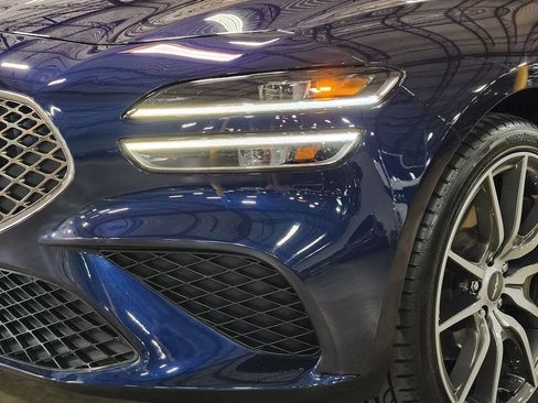 Used 2023 Genesis G70 2.0T RWD image 14