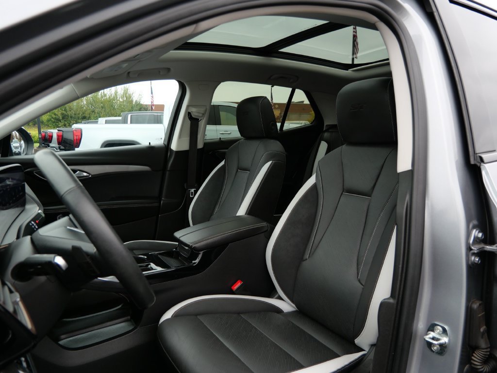 Used 2024 Buick Envision Sport Touring AWD/4WD image 11