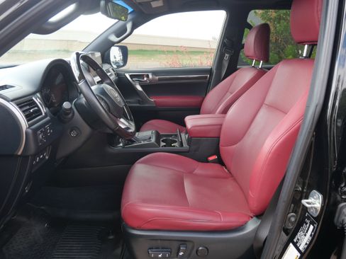 Used 2023 Lexus GX 460 Premium image 9