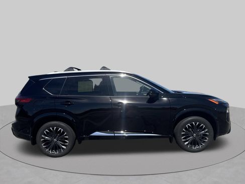 Used 2025 Nissan Rogue Platinum w/ Platinum Premium Package AWD/4WD image 35