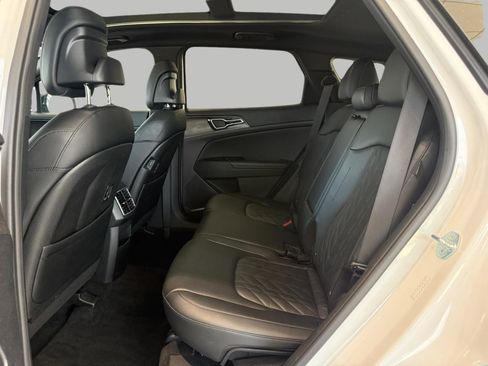 Used 2024 Kia Sportage X-Pro image 29