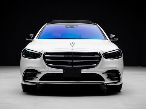 Used 2023 Mercedes-Benz S 500 4MATIC w/ AMG Line image 7