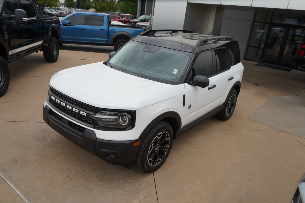 New 2026 Ford Bronco Sport Outer Banks w/ Outer Banks Tech Package+ AWD/4WD image 14