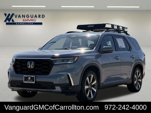 Used 2025 Honda Pilot Touring image 5