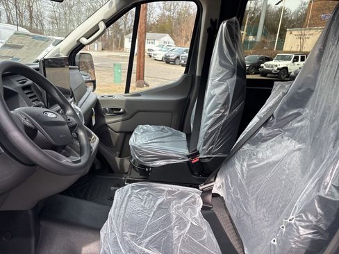 New 2026 Ford Transit 250 148 Medium Roof Extended AWD w/ Load Area Protection Package image 11