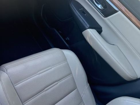Used 2019 Honda CR-V Touring image 16