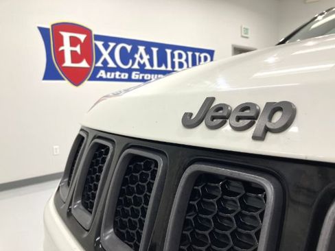 Used 2020 Jeep Compass Trailhawk AWD/4WD image 27