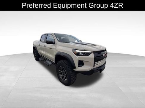 Certified 2026 Chevrolet Colorado ZR2 w/ Technology Package AWD/4WD image 5