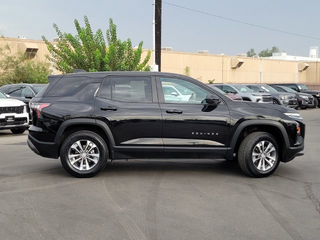 Used 2025 Chevrolet Equinox LT FWD image 4