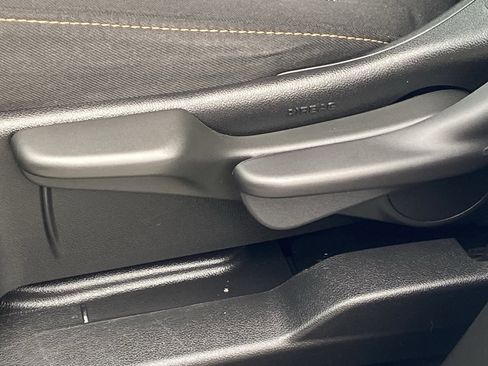 Used 2020 Chevrolet Traverse LS image 29