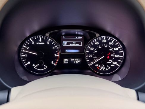Used 2015 Nissan Altima 2.5 SL w/ Technology Package FWD image 25