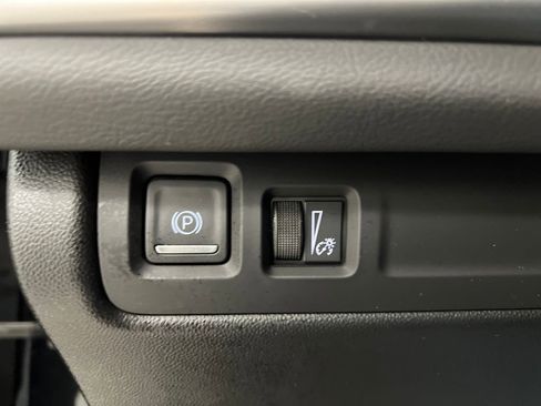 Used 2024 Cadillac XT4 Premium Luxury AWD/4WD image 44