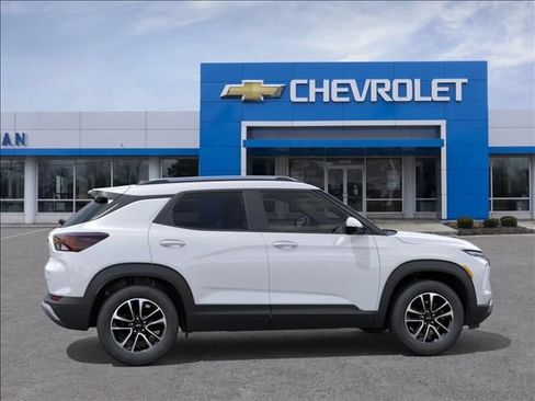 New 2026 Chevrolet TrailBlazer LT w/ Convenience Package FWD image 5