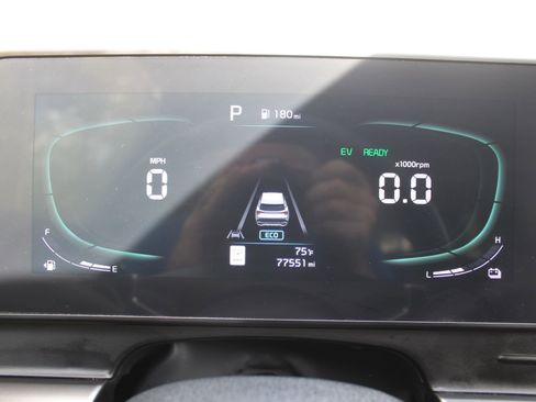 Certified 2023 Kia Sportage EX image 30